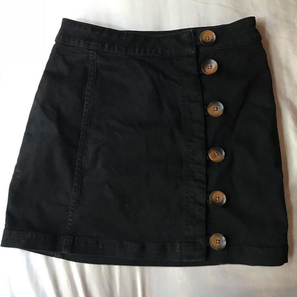 Black skirt